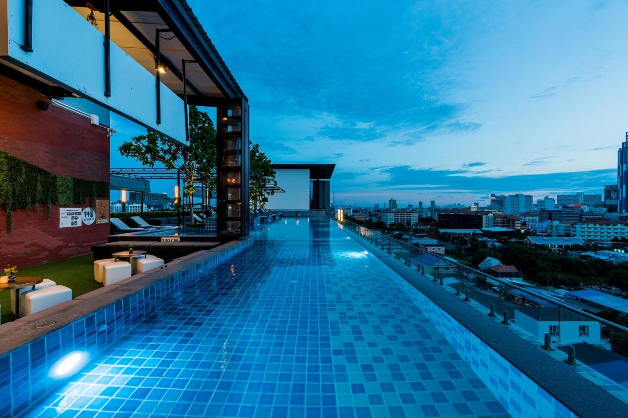 T Pattaya Hotel By Pcl Екстериор снимка