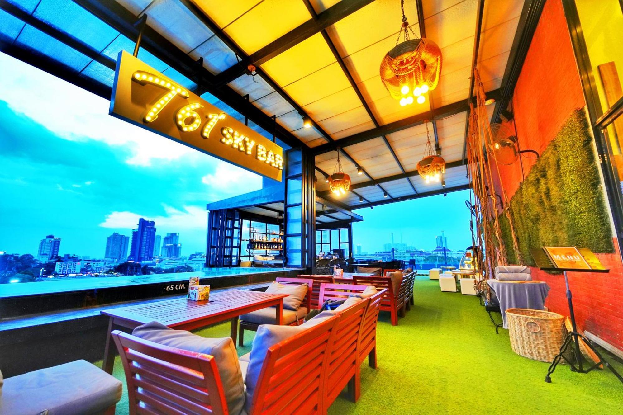 T Pattaya Hotel By Pcl Екстериор снимка